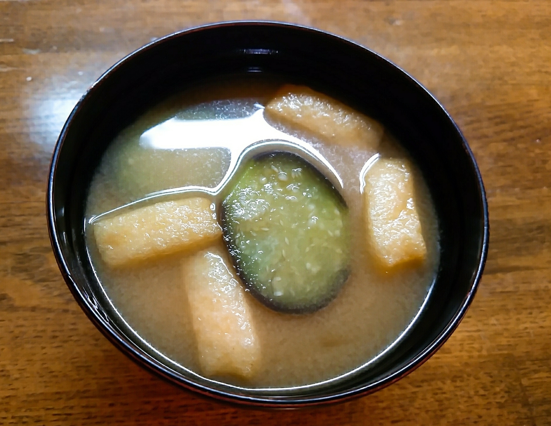 茄子と油揚げの味噌汁