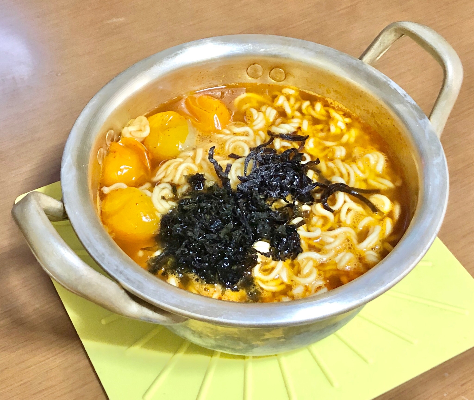 簡単 辛ラーメントッピングアレンジ レシピ 作り方 By くろみつきなこもち 楽天レシピ