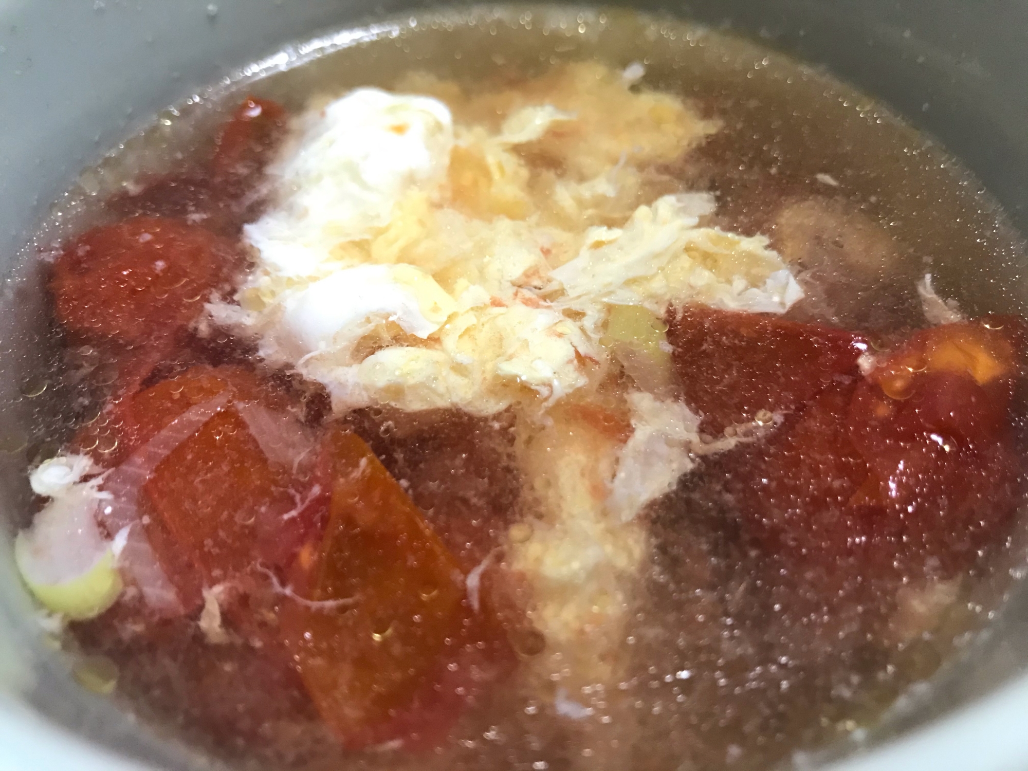 【簡単温まる】冷凍ミニトマトでコンソメスープ