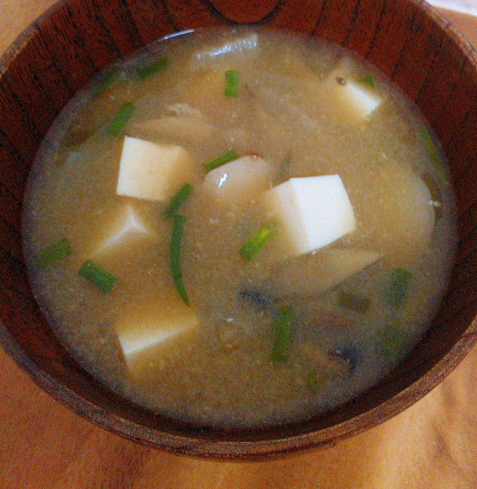ごぼうと里芋のお味噌汁