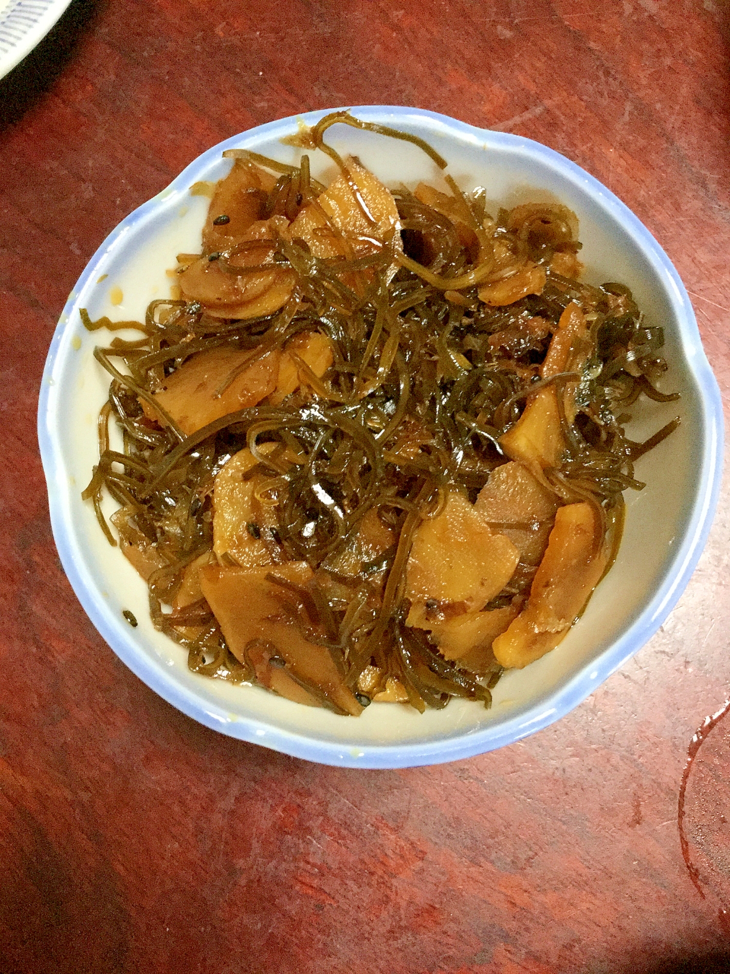 菊芋と細切り昆布の土佐煮風甘辛煮。