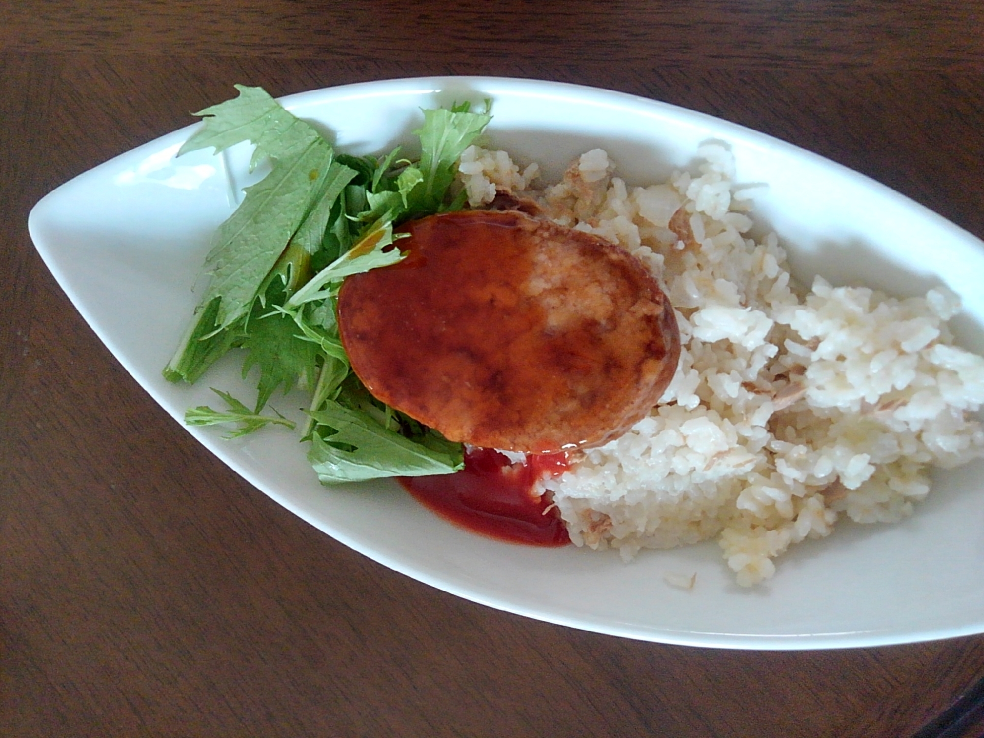 缶詰で♪炊飯器任せのツナご飯、ワンプレート