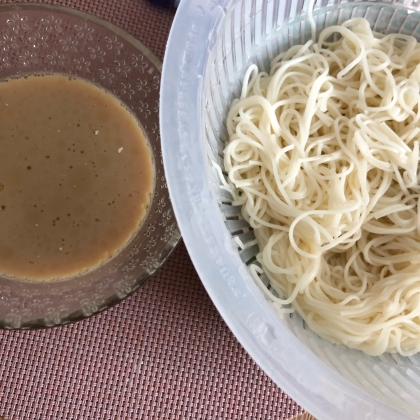 豆乳ごまねぎ の つけだれ で 満足そうめん