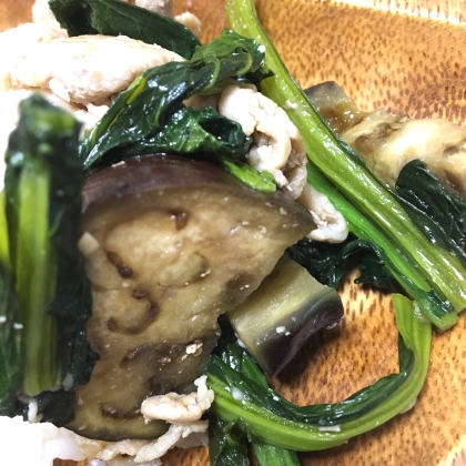 小松菜で作りましたが、味付けが簡単なのにめちゃくちゃ美味しかったです！