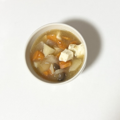 さつま芋エリンギ厚揚げの味噌汁