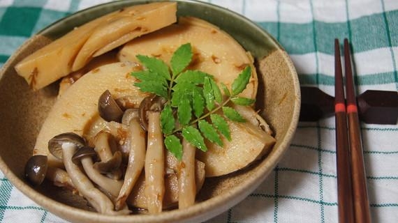 筍のしめじと炊いたん