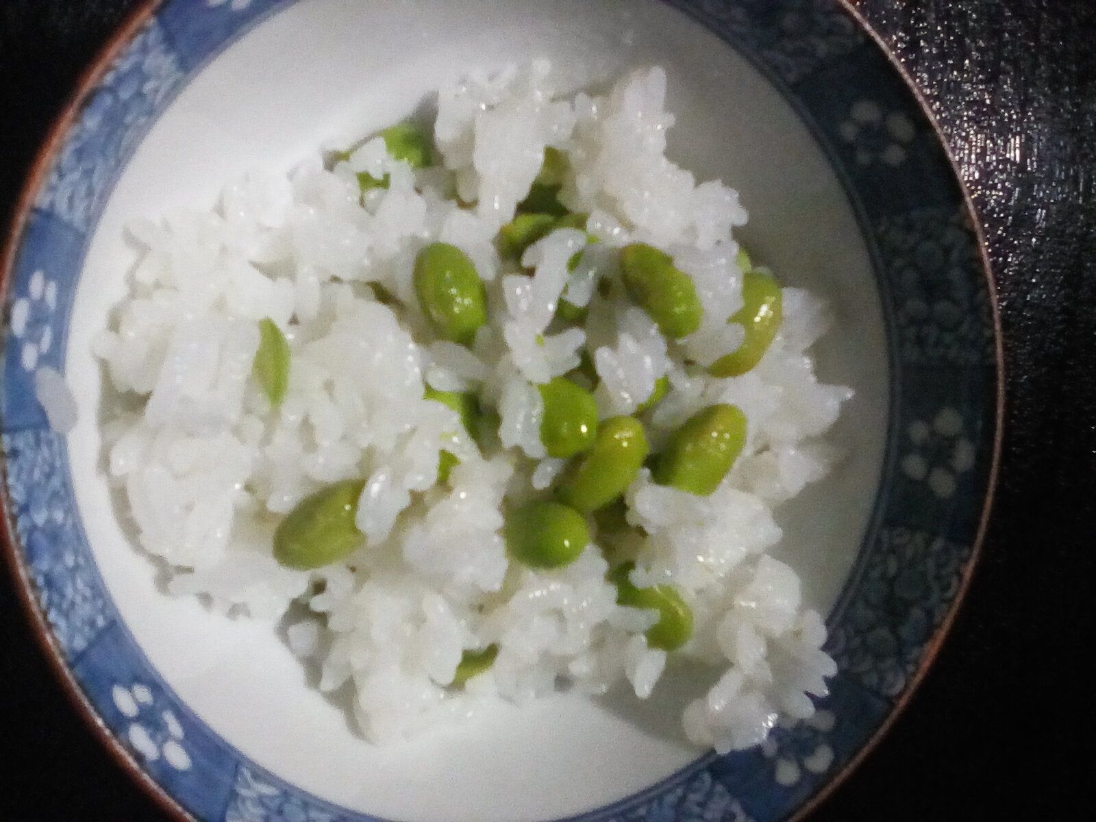 素材の味が美味しい枝豆ご飯