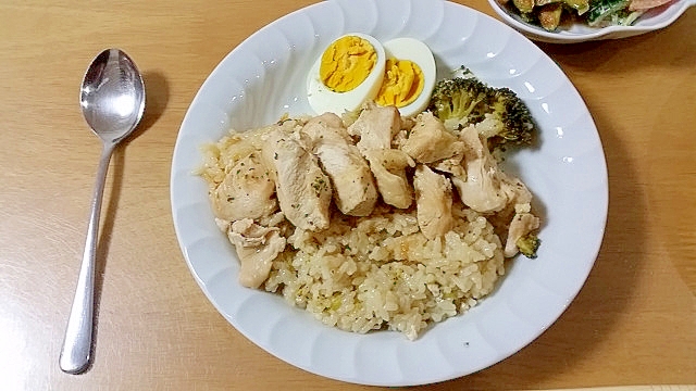 炊飯器で 海南鶏飯風 アジアンチキンライス レシピ 作り方 By Ayaka 楽天レシピ 炊飯器で 海南鶏飯風 アジアンチキンライス レシピ 作り方 By Ayaka 楽天レシピ