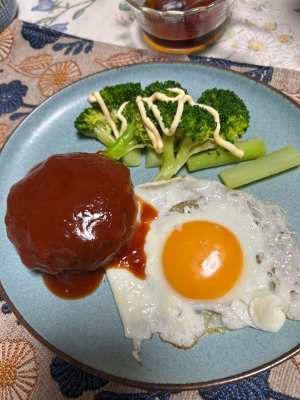みんな大好き♪ハンバーグ^_^