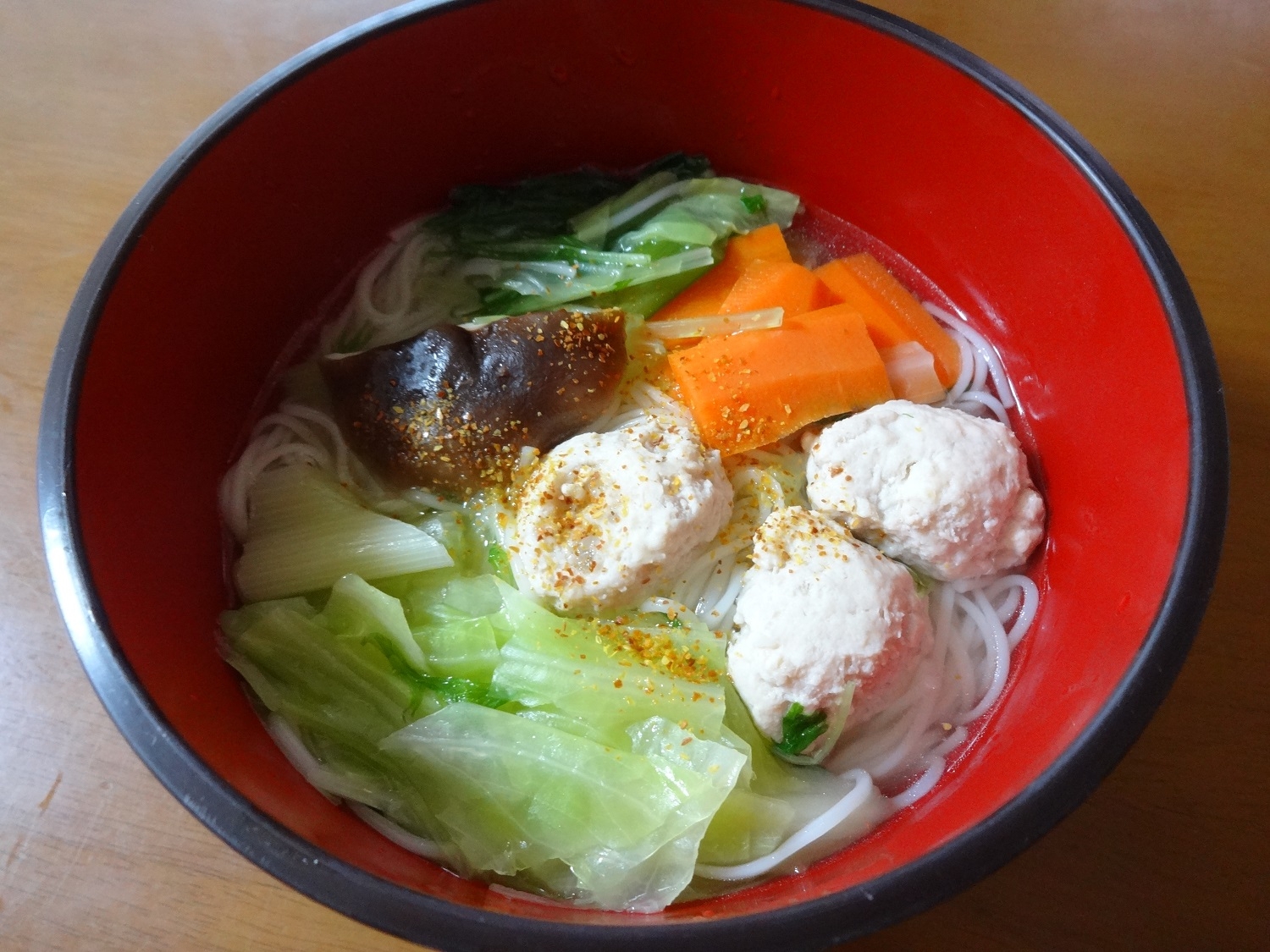 昼食に！具だくさんのにゅう麺