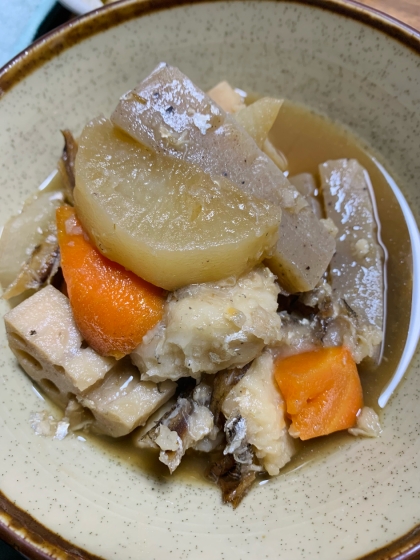 大根を入れると甘みが増して、味がすごく染みるので美味しかったです！残りのだし汁をご飯にかけて全部美味しく頂きました！