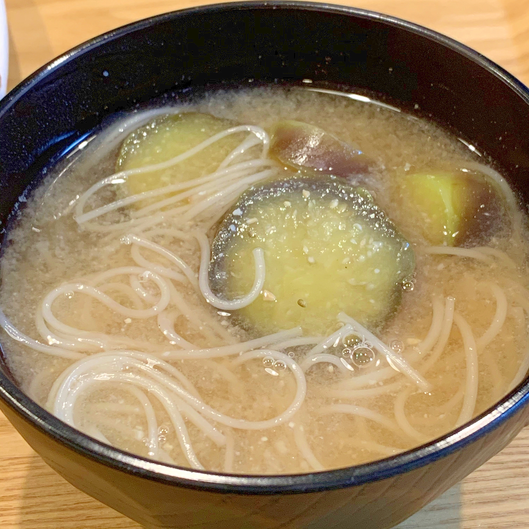 なすと素麺の味噌汁