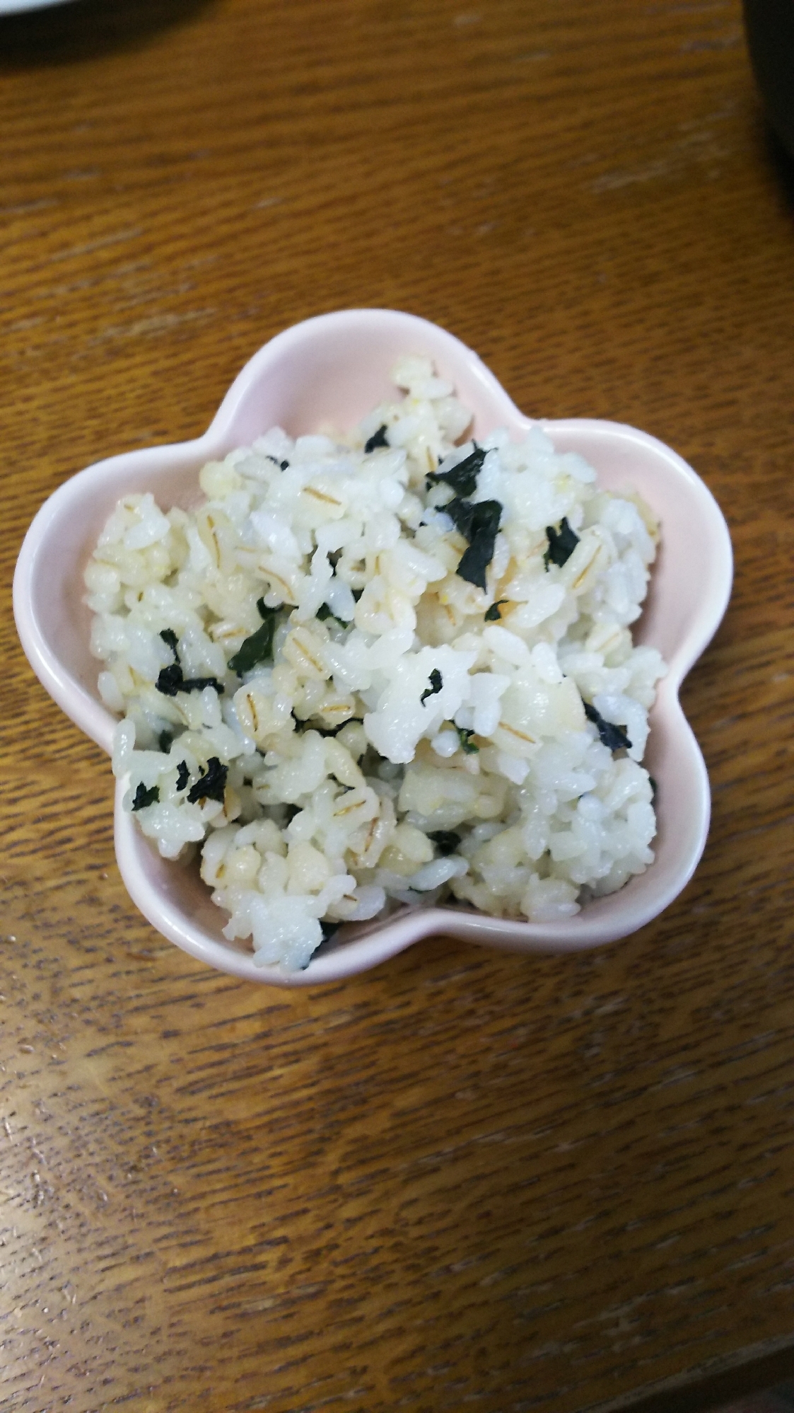 もち麦のワカメご飯