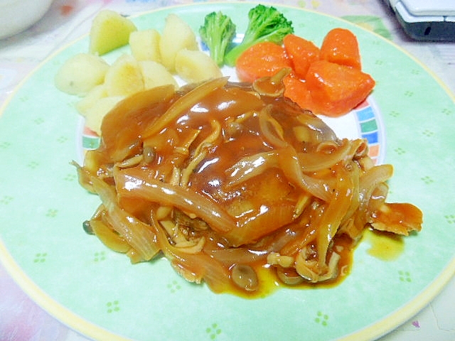 ハンバーグを美味しく☆きのこのトマト風味ソース