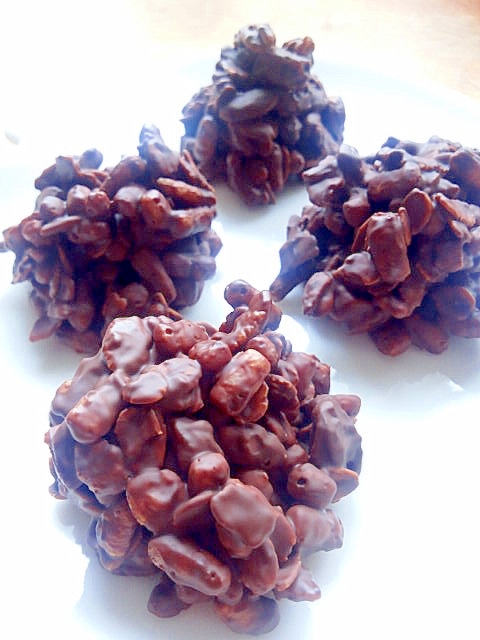 フルーツグラノーラのチョコクランチ レシピ 作り方 By 青春はレモン味 楽天レシピ