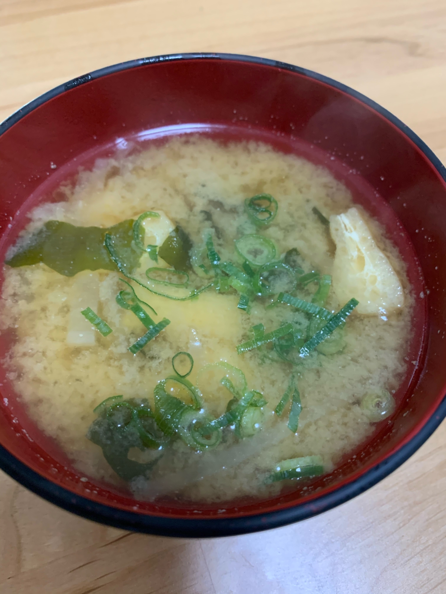 大根とわかめとうすあげの美味しいお味噌汁