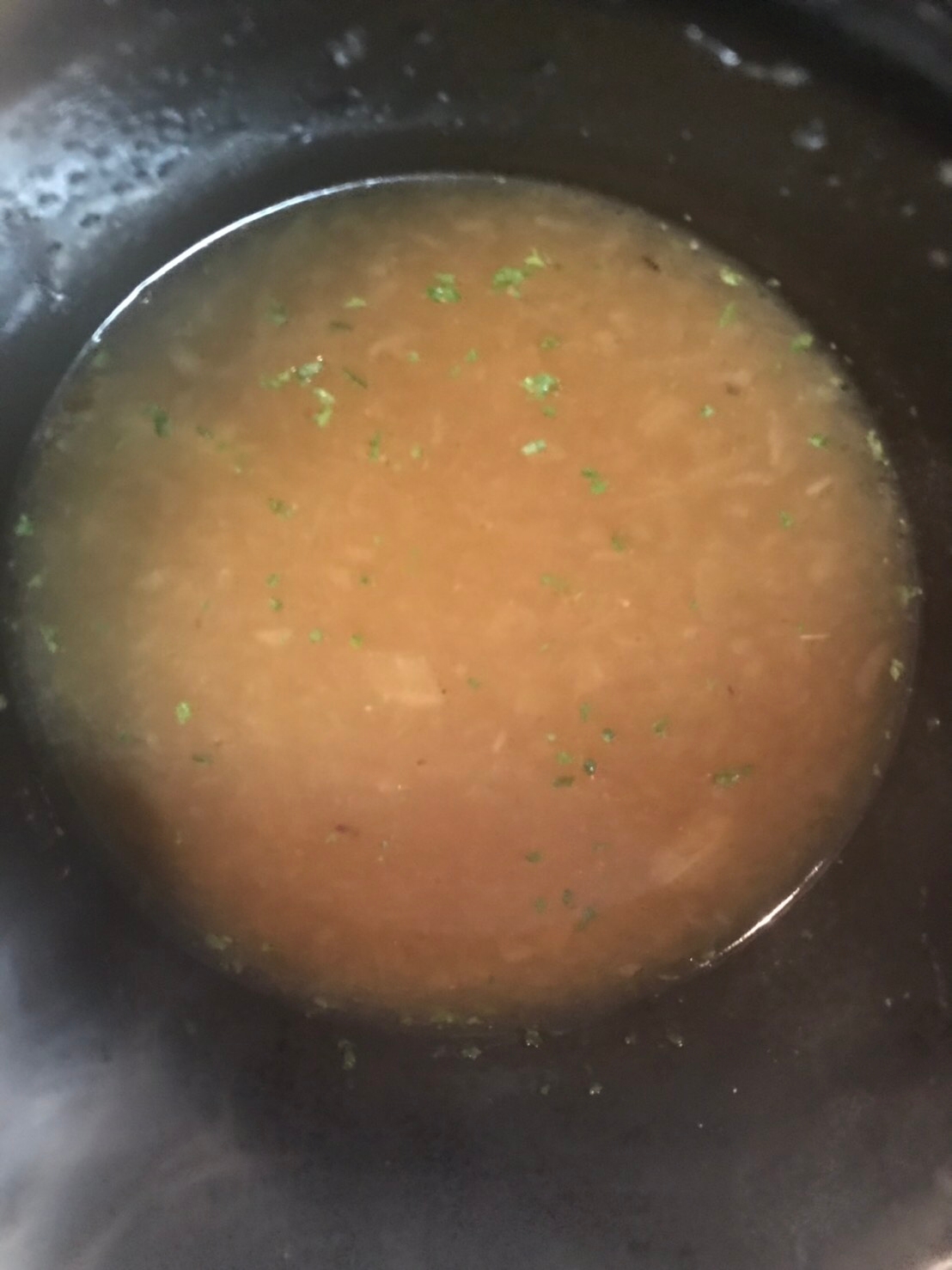 玉ねぎの風味香るコンソメスープ