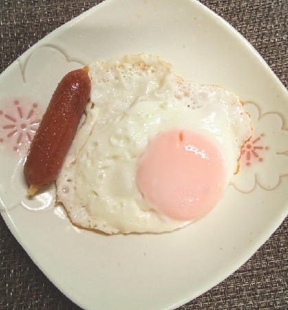 いつもありがとうございます♪
目玉焼きもソーセージも大好き♡
とても美味しく頂きました(≧∇≦)
レシピありがとうございます(^^)v