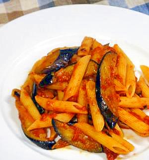 ナスのペンネ アラビアータ レシピ 作り方 By kutchan 楽天レシピ ナスのペンネ アラビアータ レシピ 作り方 By kutchan 楽天レシピ