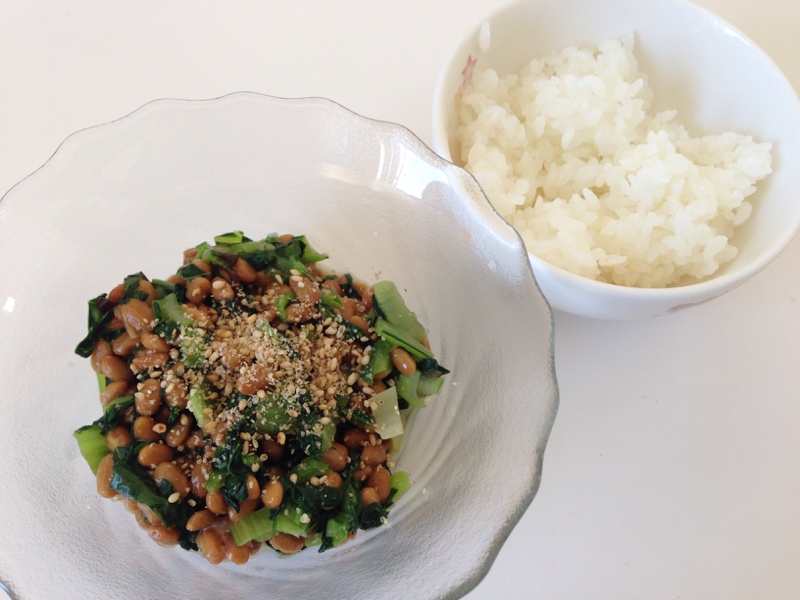 納豆と小松菜で栄養満点 朝ごはん レシピ 作り方 By にいさん6011 楽天レシピ