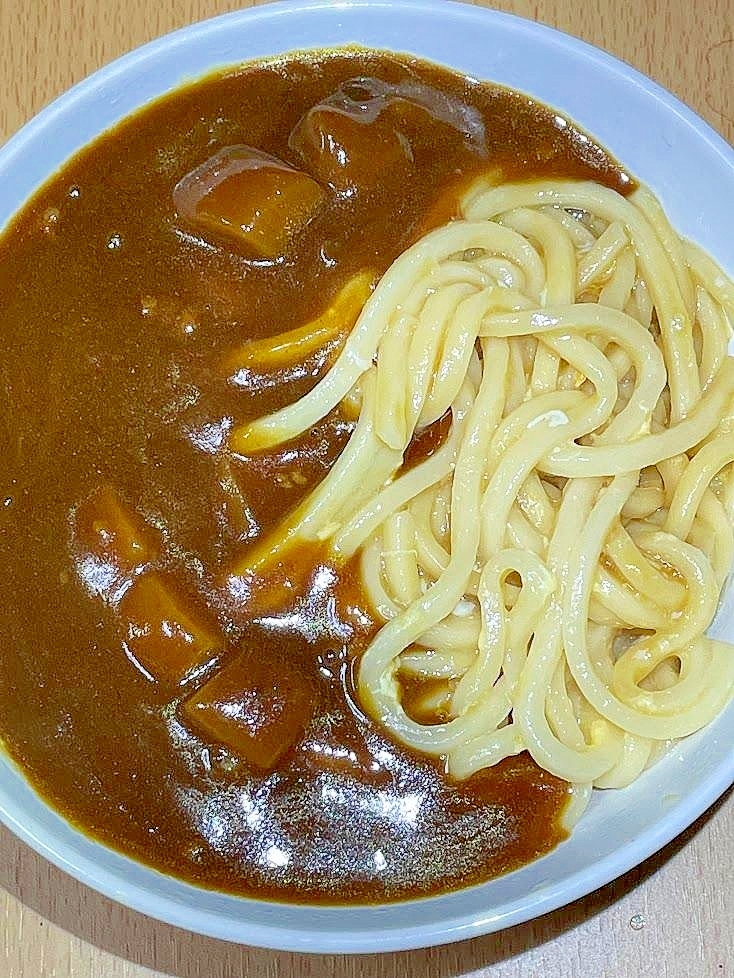 レトルト使って超手抜き！カレー釜玉うどん