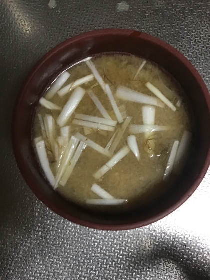 とろろ昆布とねぎの味噌汁☆