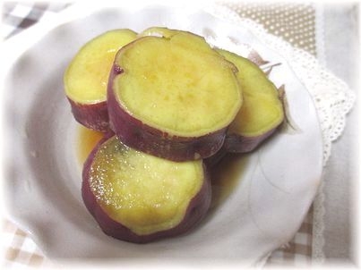 サツマイモのアプリコットジャム煮