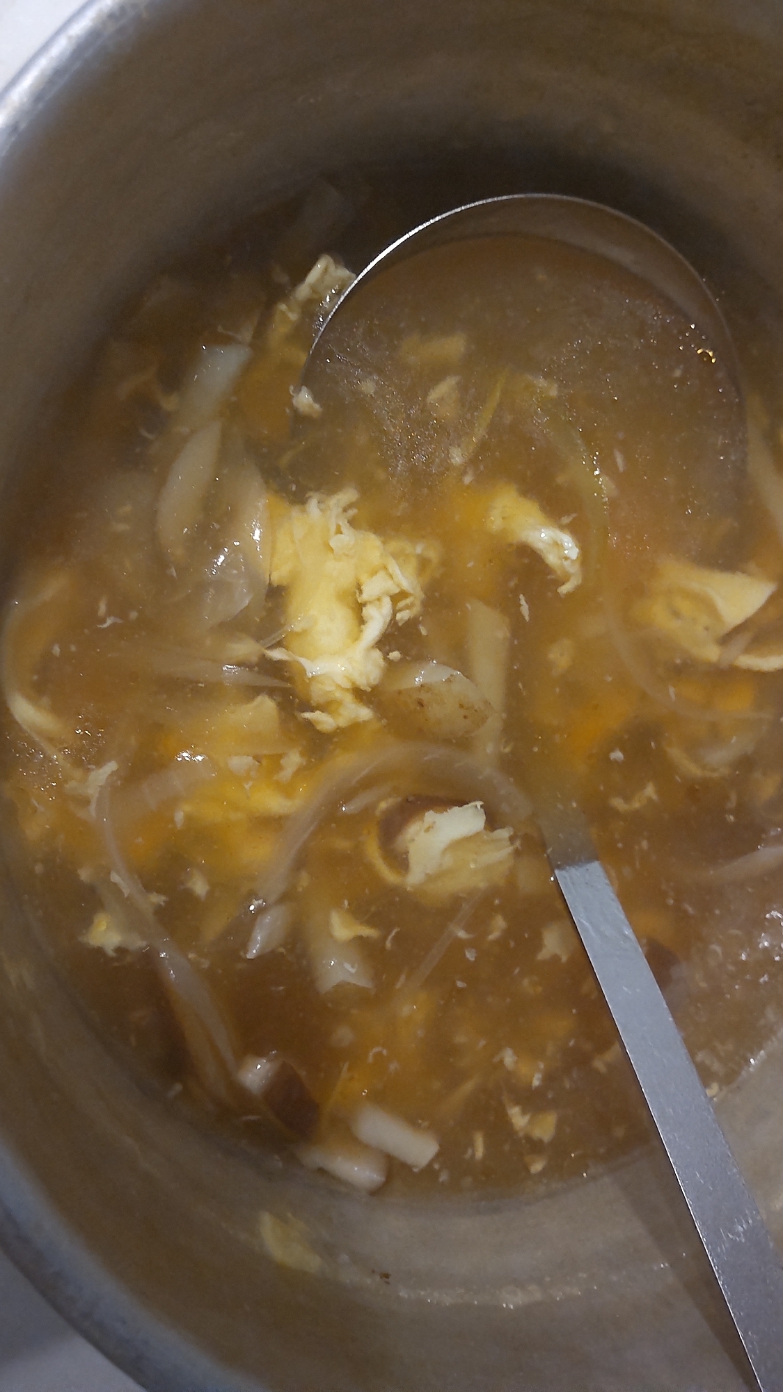 歯ごたえが抜群の卵の中華スープ