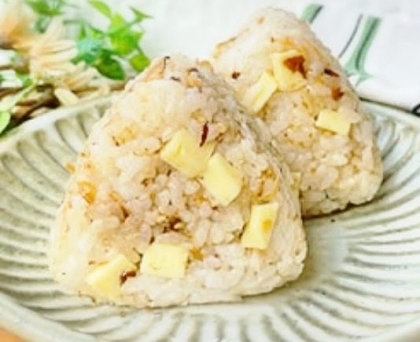 もち麦★国産チーズ＆なめ茸おにぎり