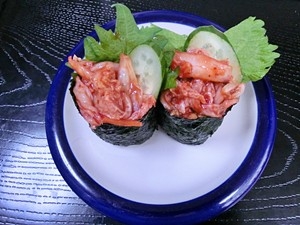 キムチと寿司ご飯が良く合いますね～♪お昼に美味しく頂きました（^-^*）素敵なレシピをありがとう♪ご馳走さまでした！