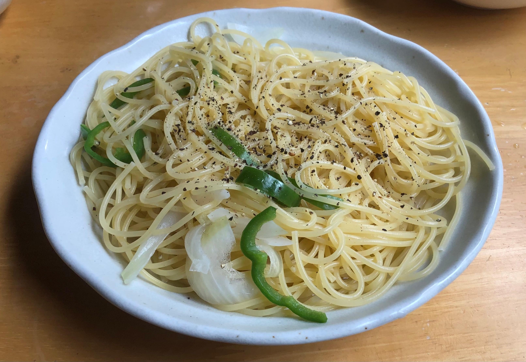 玉ねぎとピーマンの和風パスタ！