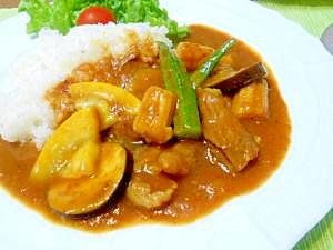 牛すじ肉の夏野菜カレー♪圧力鍋で〜♪