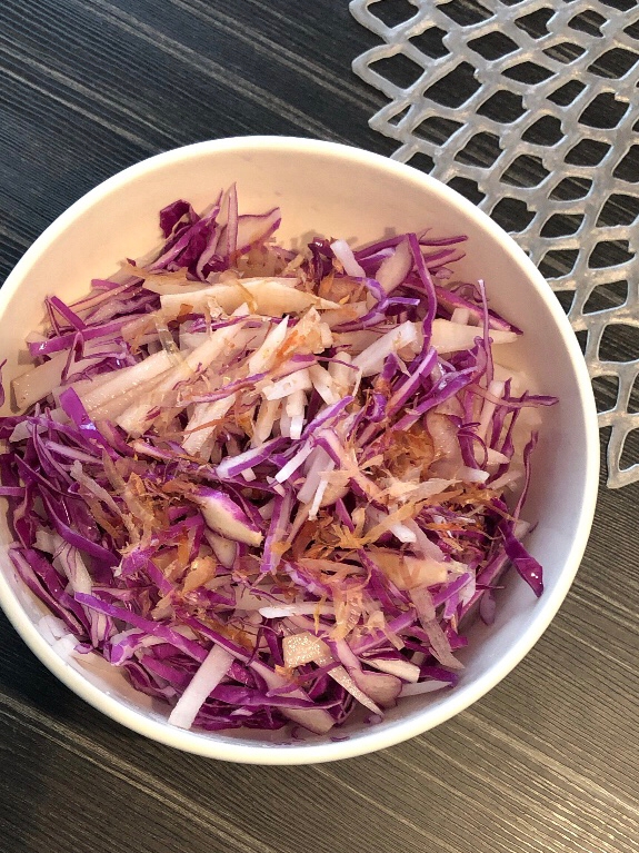 紫キャベツと大根のおかかポン酢サラダ