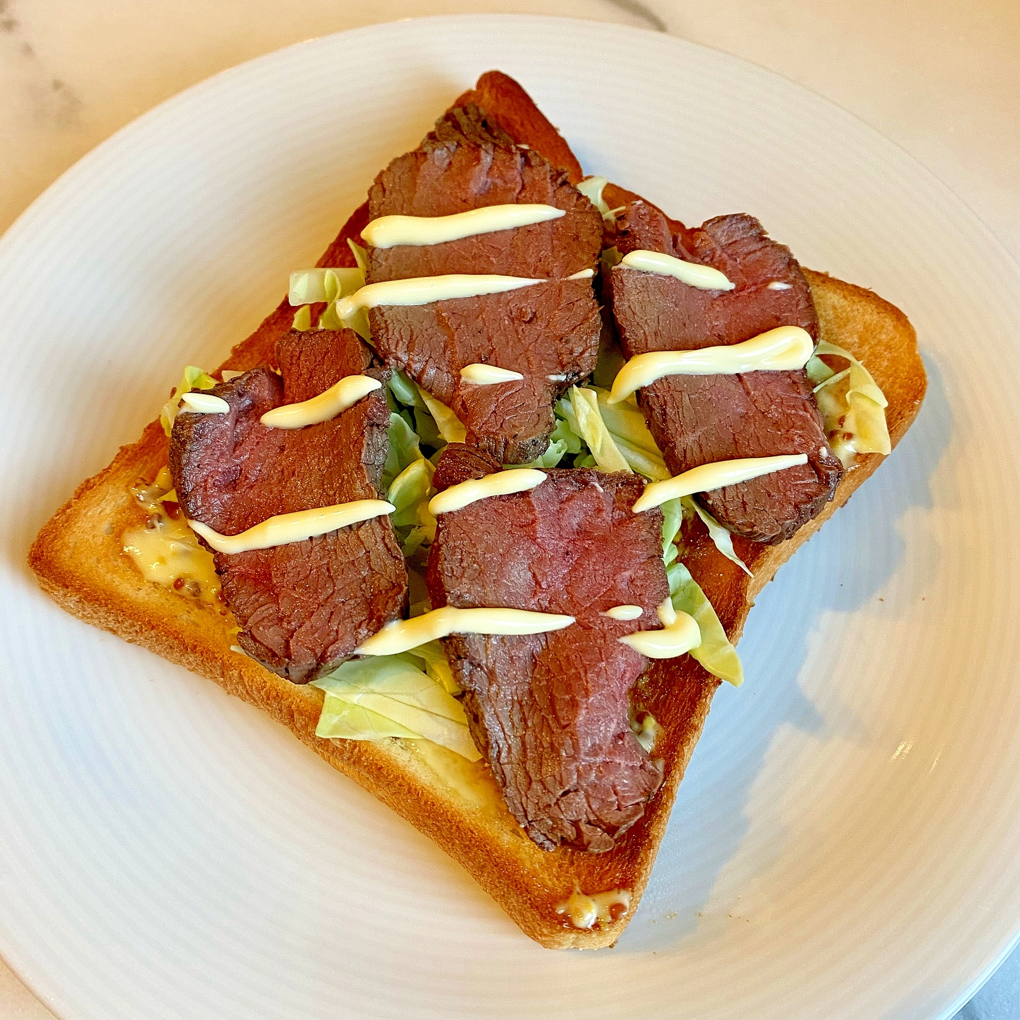 主夫がつくるロースト鹿肉のトースト