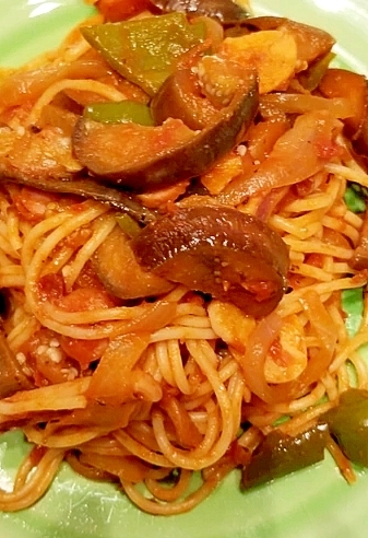 イカとたっぷり野菜のパスタ