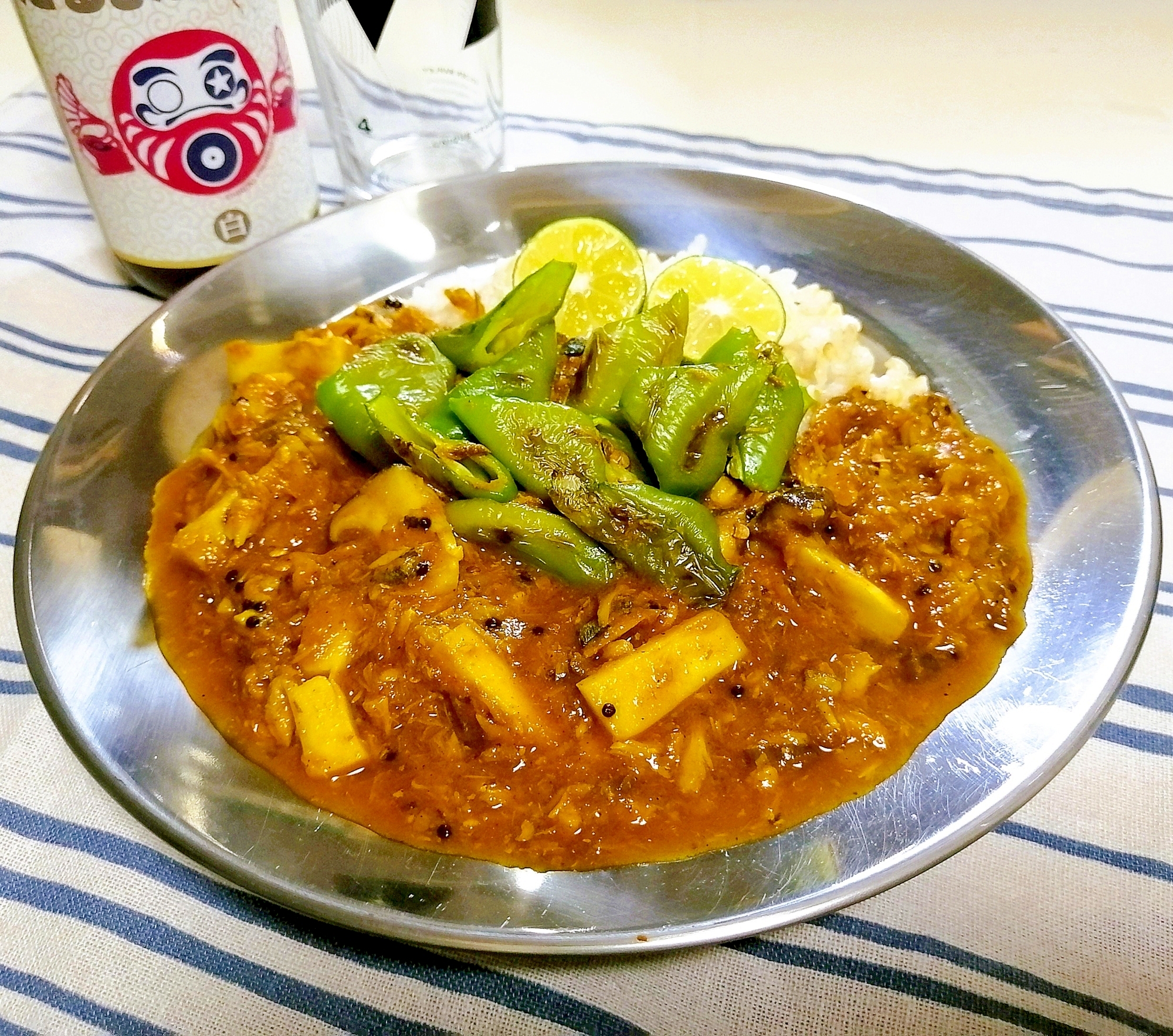 缶詰で作る！万願寺唐辛子と長ねぎのスパイス鯖カレー