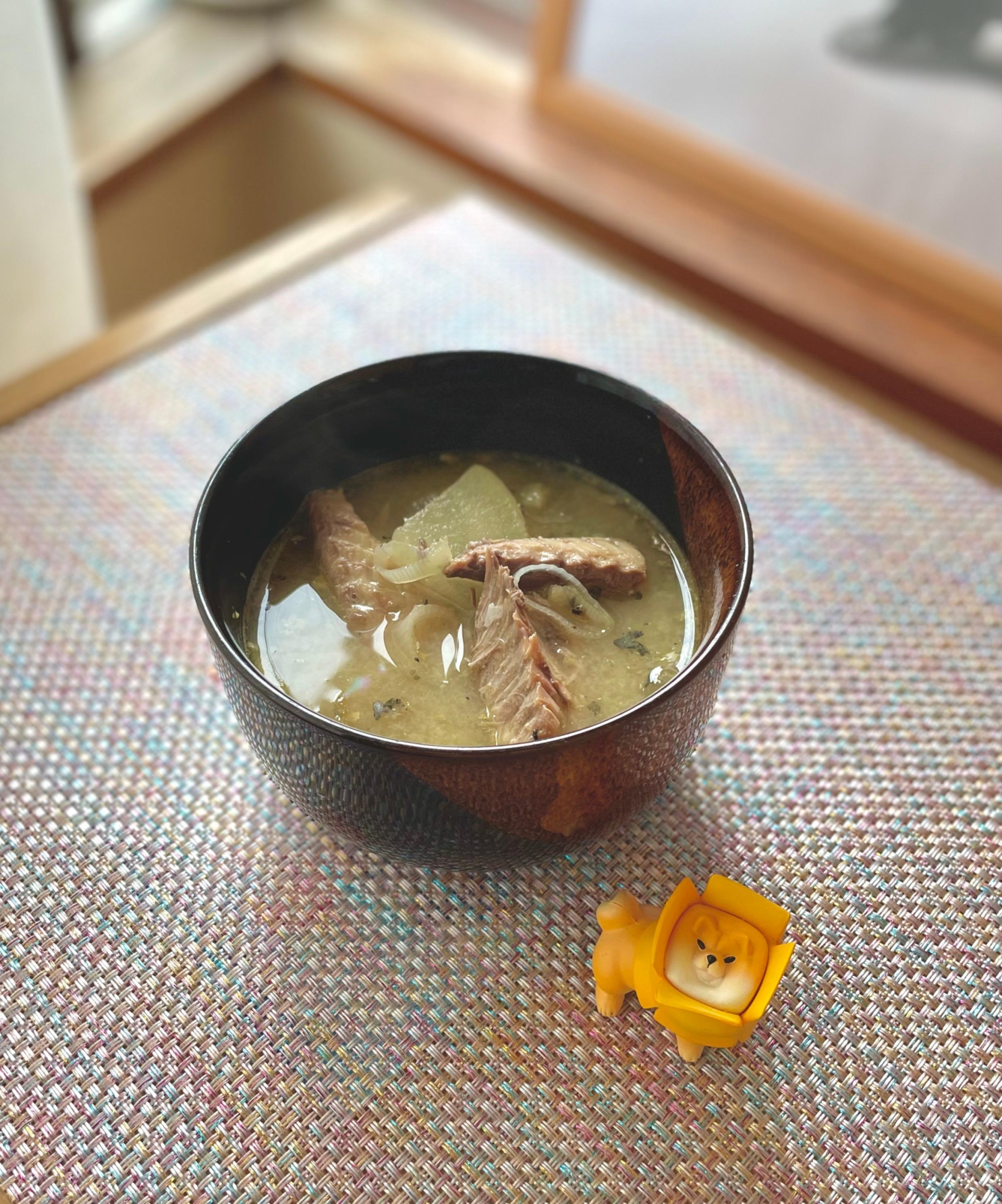サバ缶と大根deあら汁風♡お味噌汁
