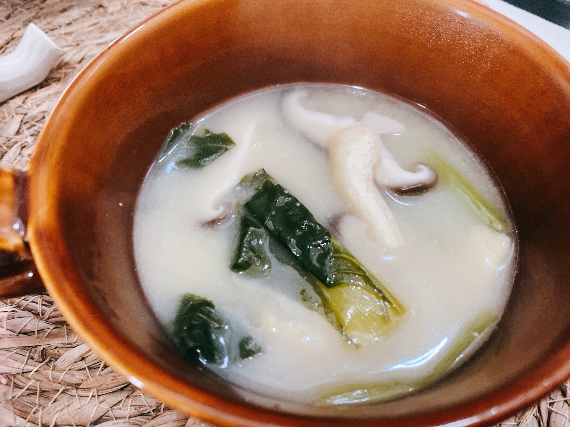 小松菜と椎茸のお味噌汁