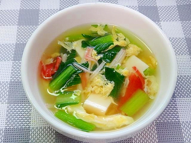 豆腐とカニカマ小松菜の卵スープ