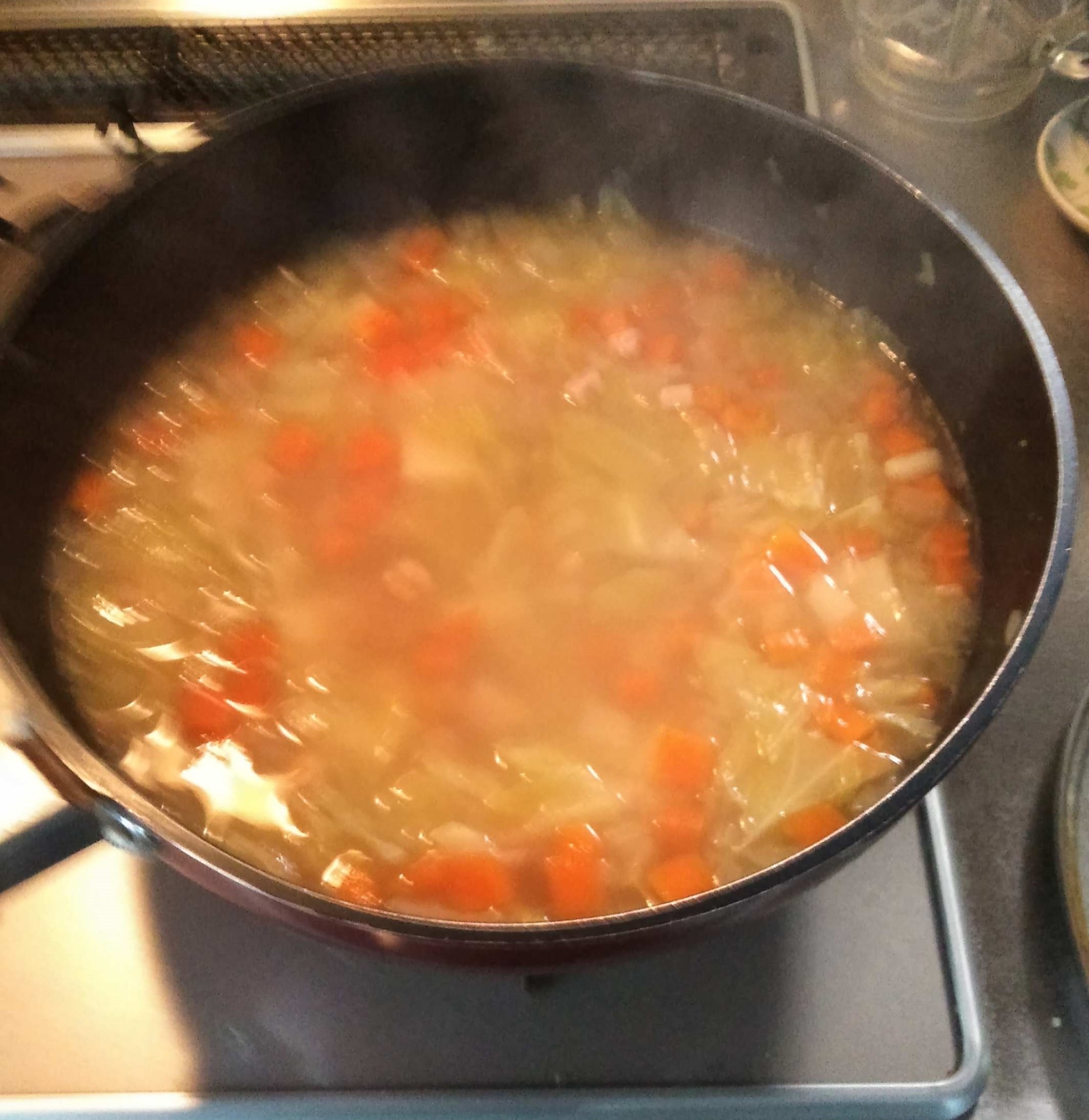 フライパンで作る野菜スープ