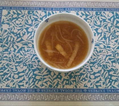 もやしと油揚げの味噌汁