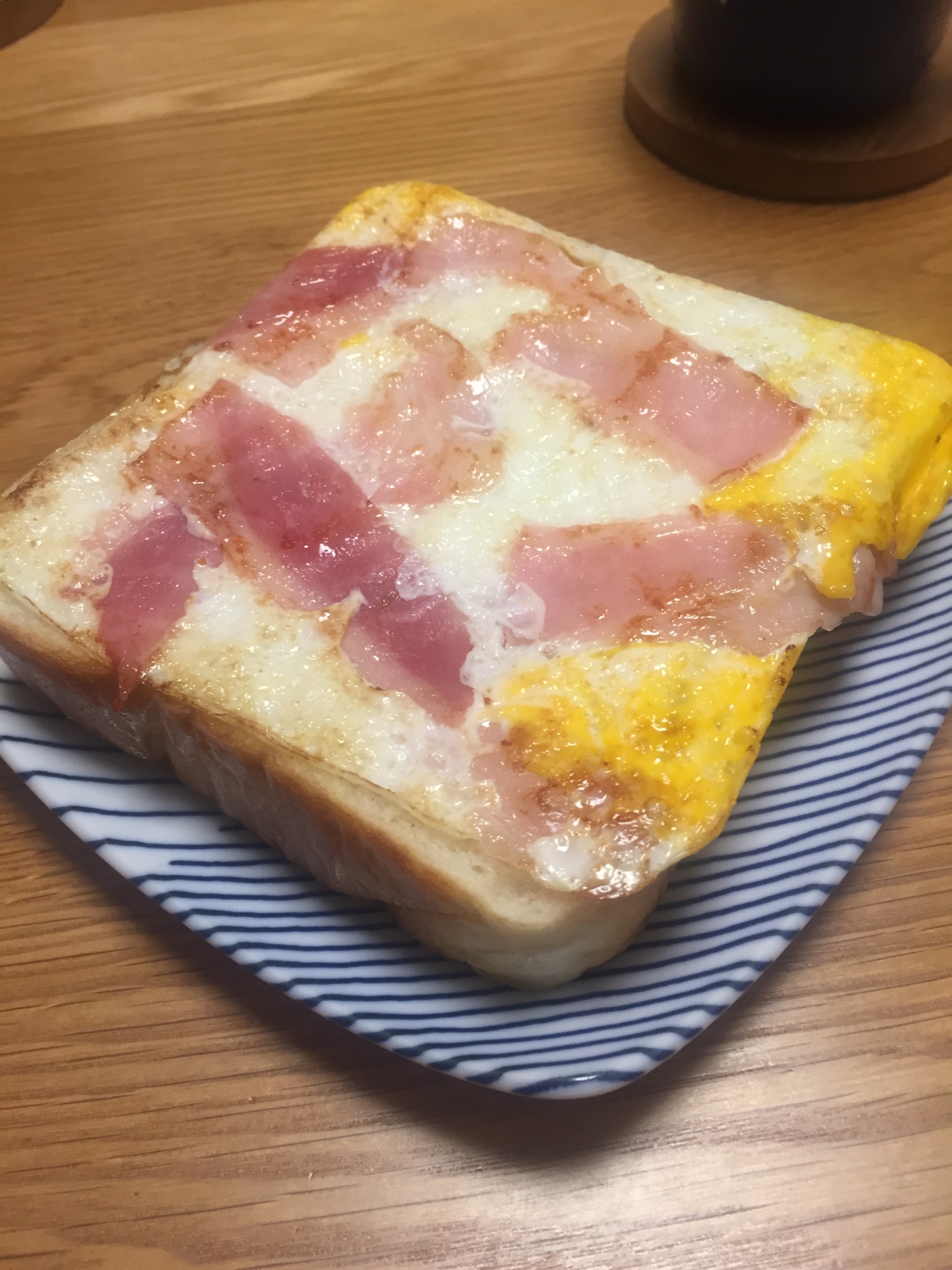 卵焼き器で作る「たまごパン」