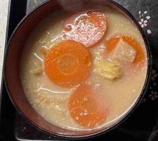 人参と白菜の味噌ミルクスープ