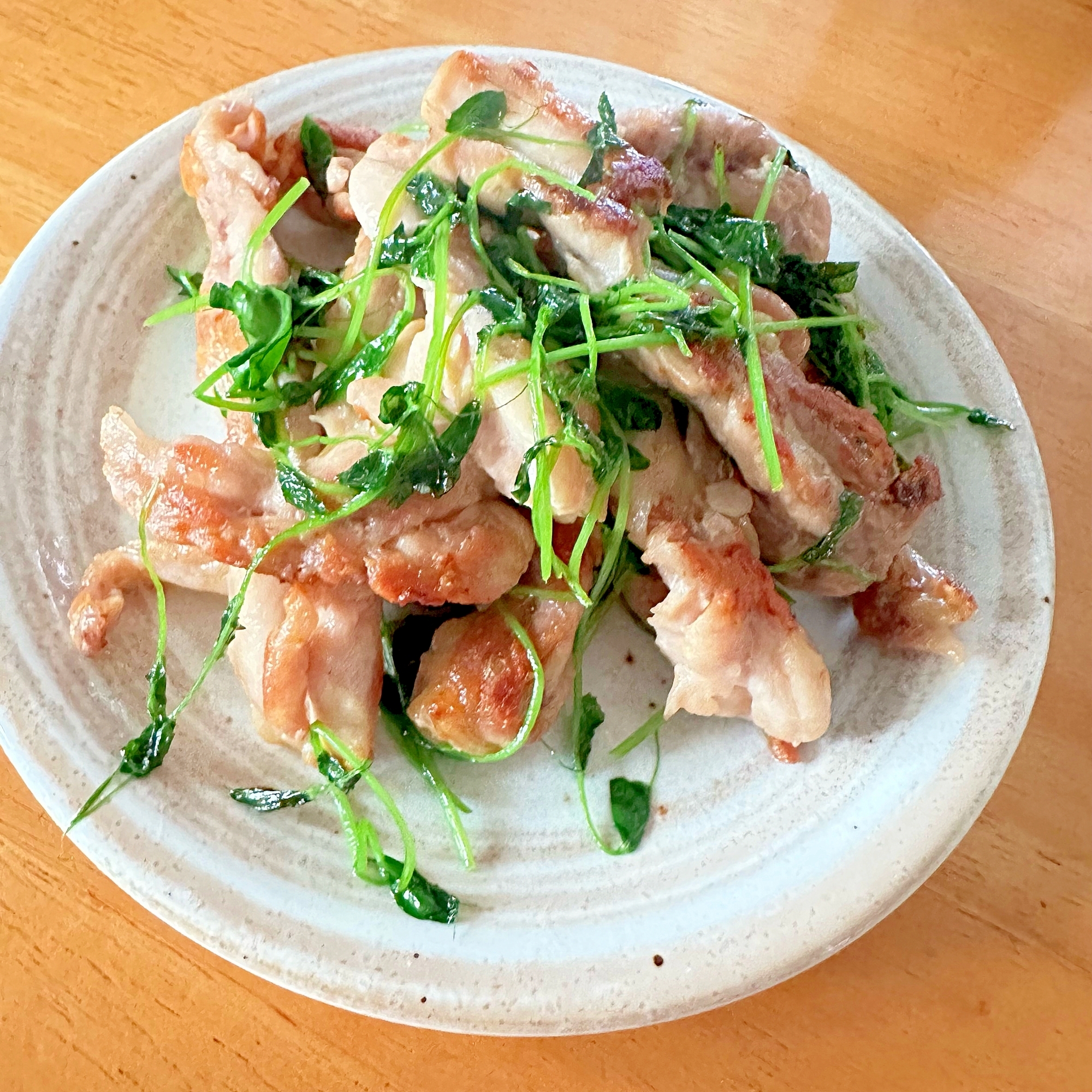 せせりと豆苗の塩焼き⚘⠜*