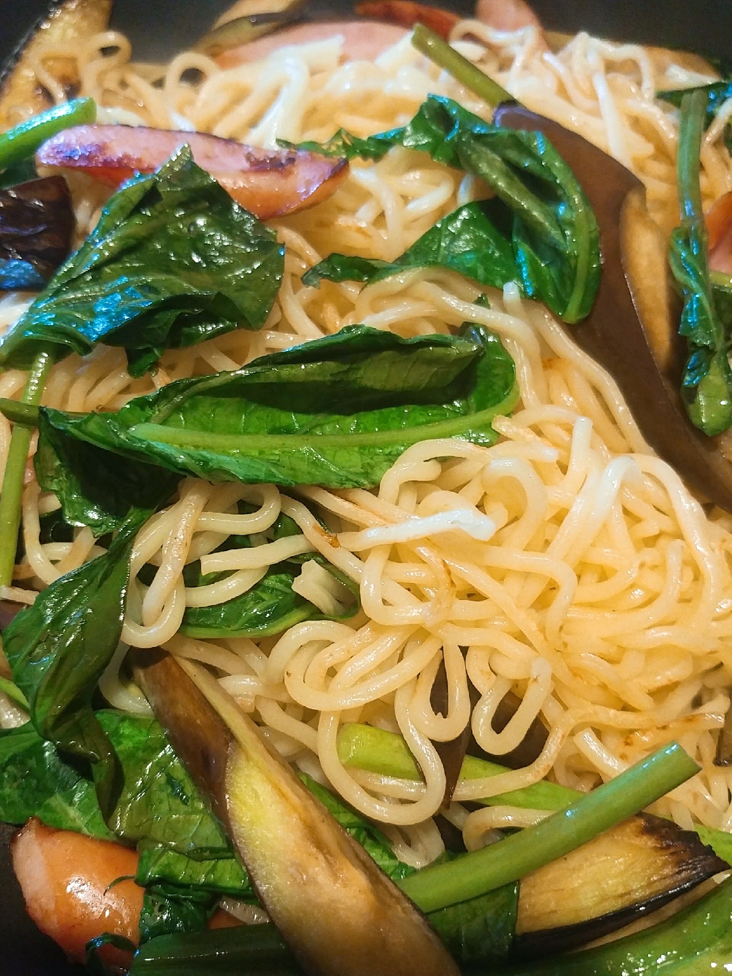 空芯菜　ナス　ウインナーの塩焼きそば