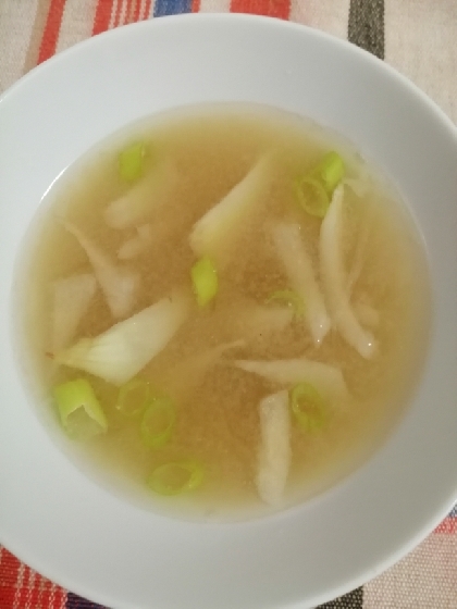 新玉ねぎとニラの味噌汁