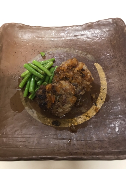 家にある少ない材料で美味しいソースが出来ました。
甘さがあってご飯が進みました。