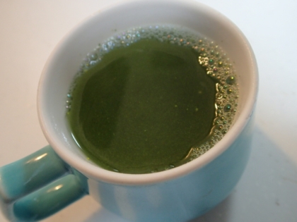 こんにちはぁ❤緑茶パウダードバーっと入れ過ぎてしまってこんな色に！！市販の梨ジュースINで爽やかな味わいだったよ❤うまごちっ❤