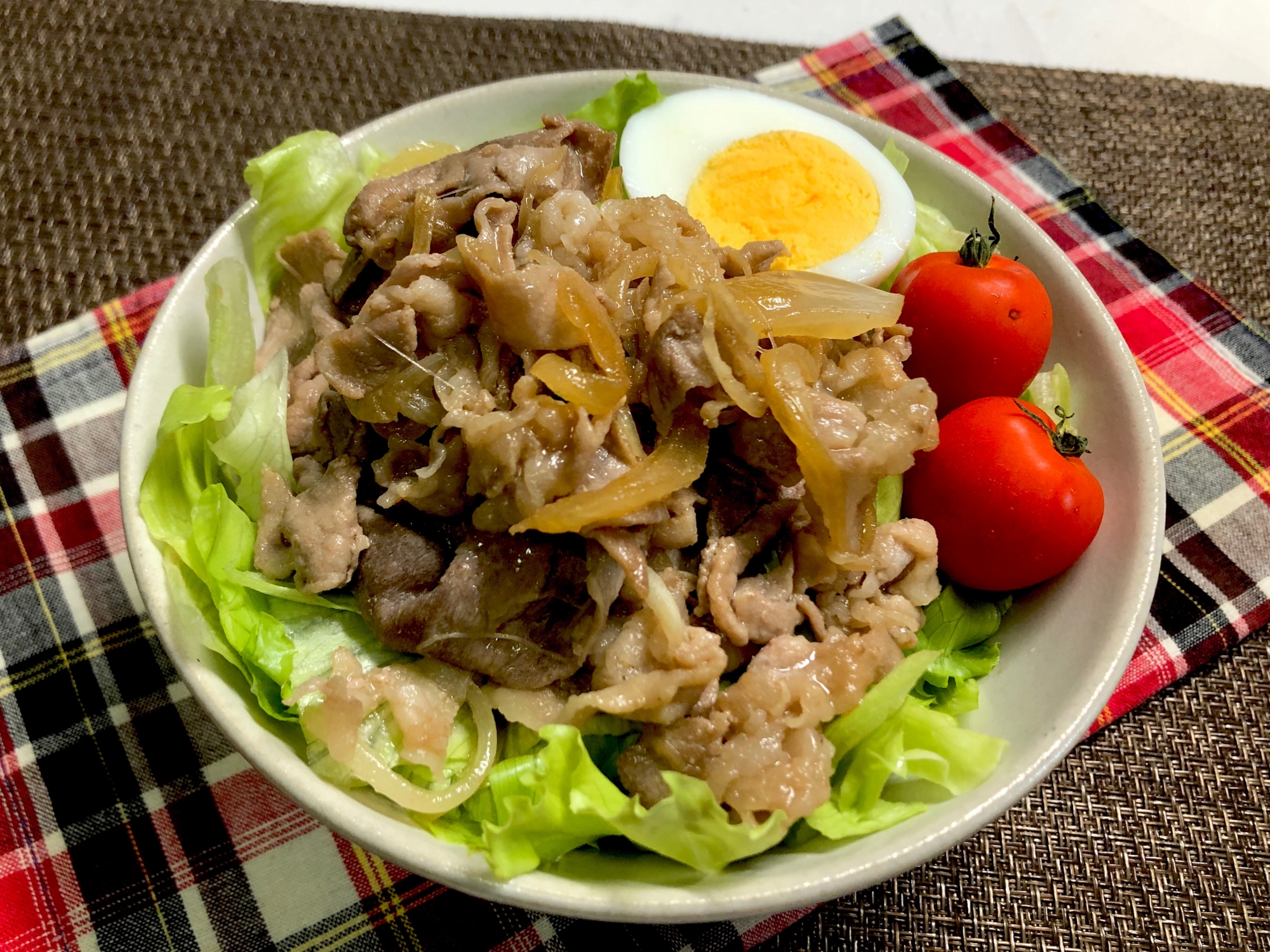 野菜と一緒に栄養バランス満点の豚丼❤️