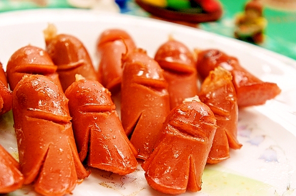 愛嬌さが子供に人気 ハサミだけdeウインナーデコ レシピ 作り方 By プッチン5903 楽天レシピ 愛嬌さが子供に人気 ハサミだけdeウインナーデコ レシピ 作り方 By プッチン5903 楽天レシピ